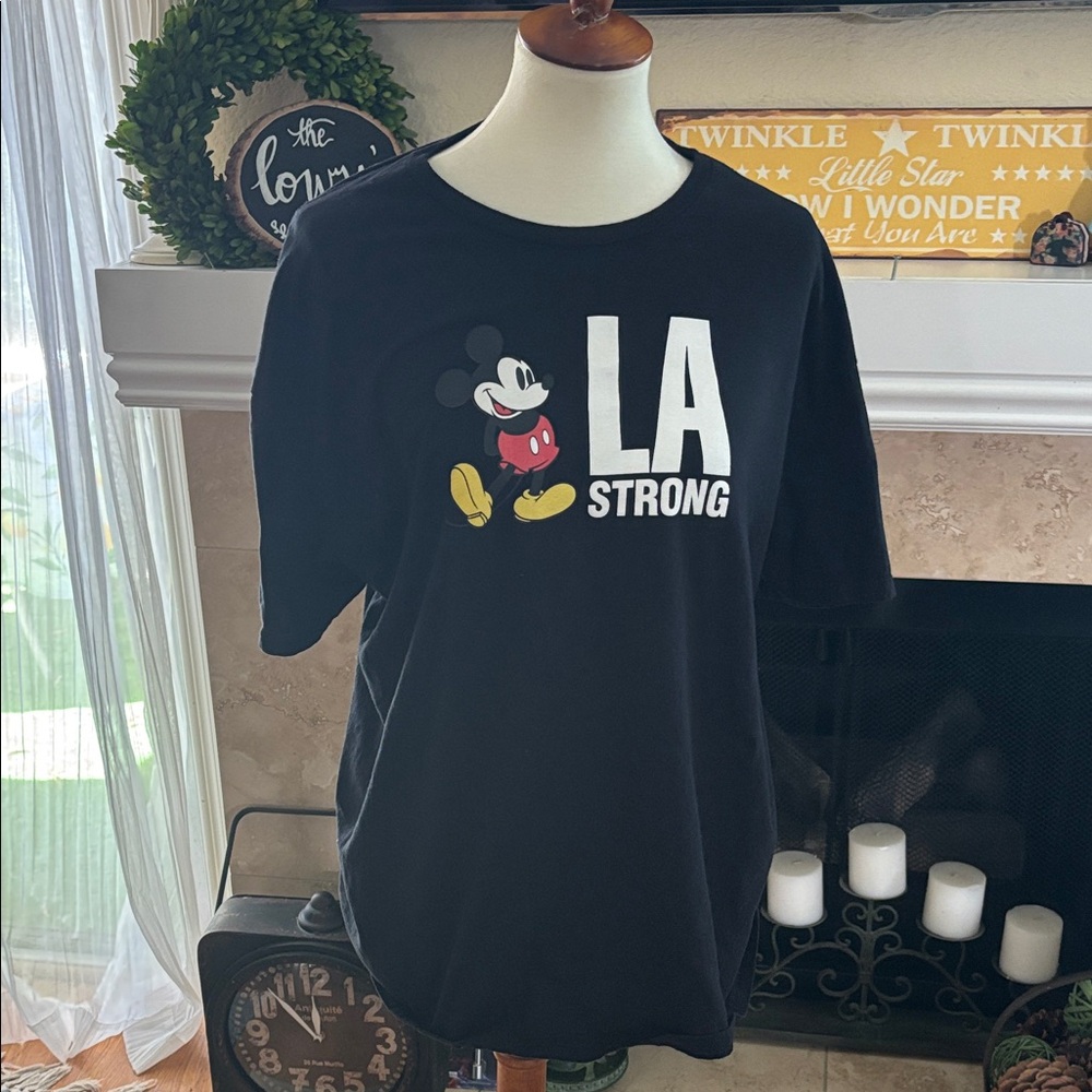 LA STRONG DISNEY TEE!